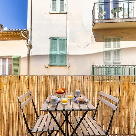 Apartment De Charme Centre Vieux Village